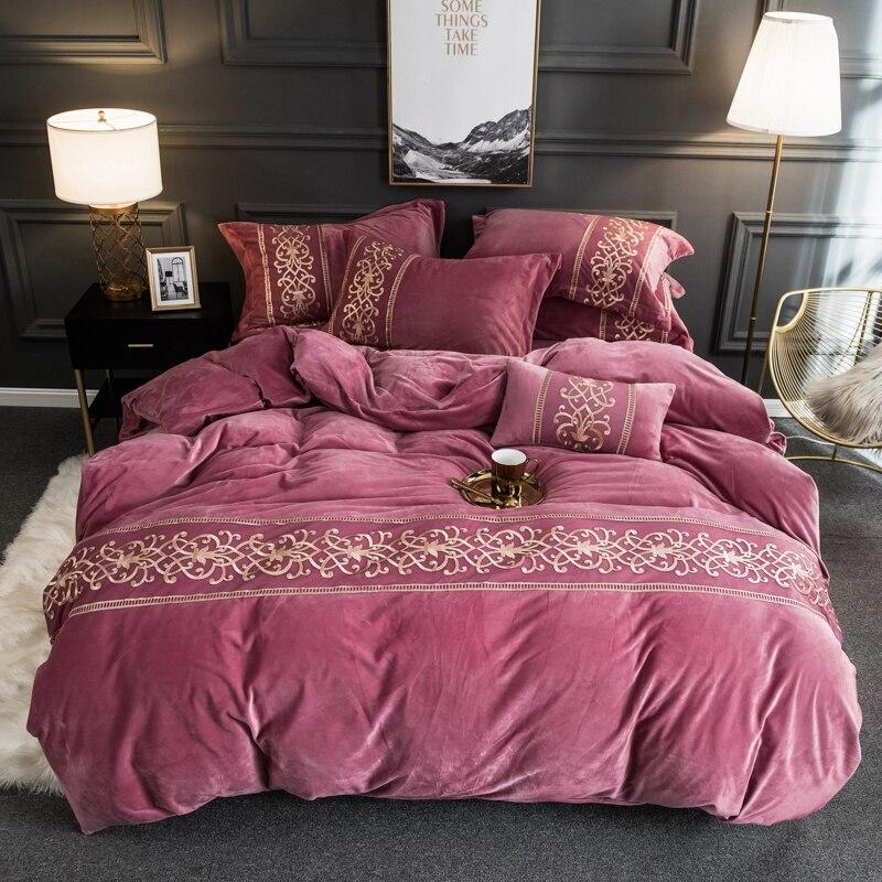 New Luxury Embroidered Velvet Duvet Pink - King
